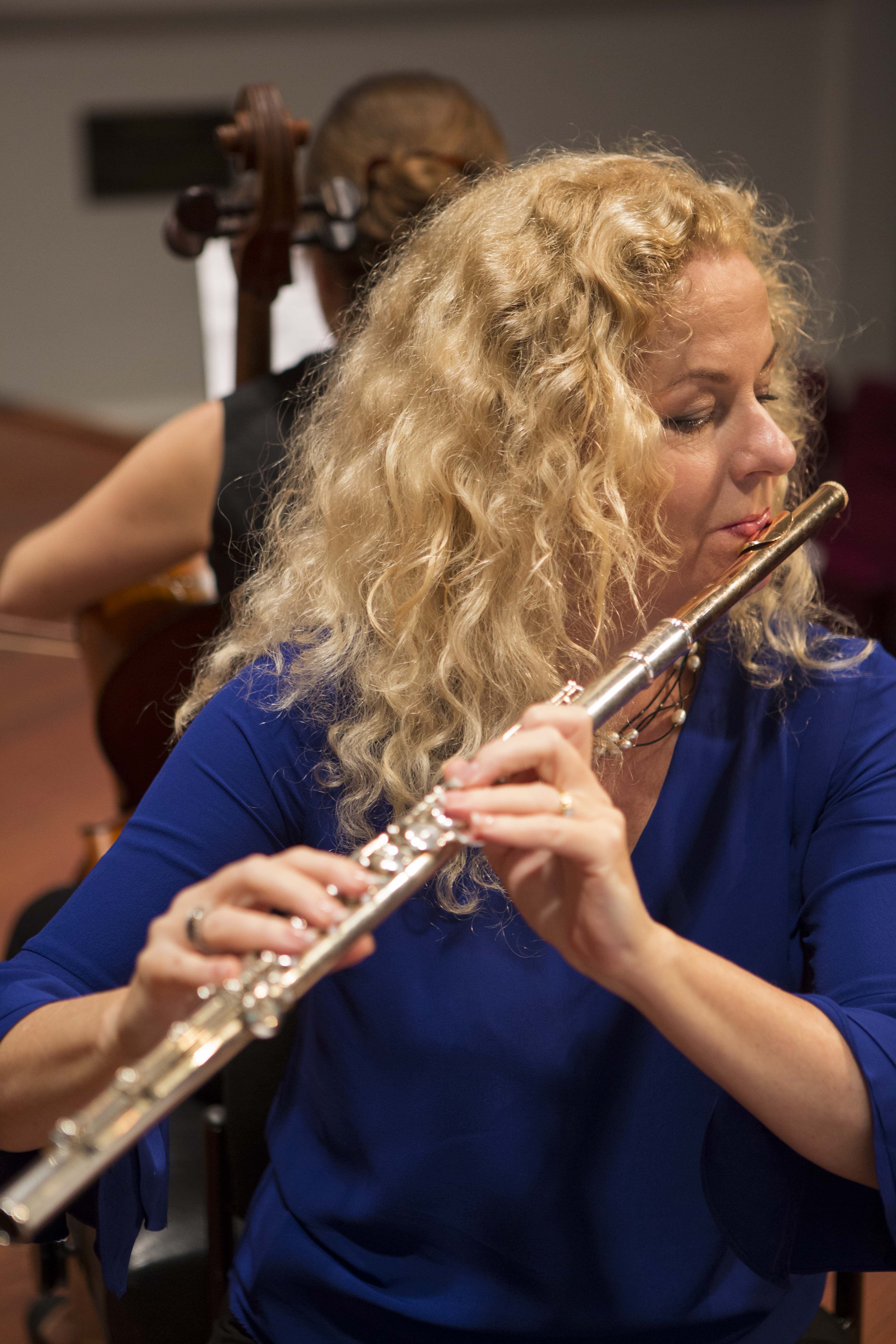 ELISION flautist Paula Rae